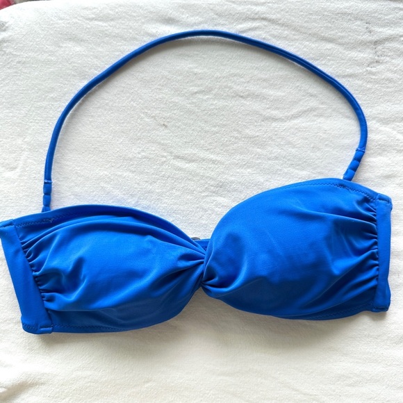 Victoria's Secret Blue Twist Front Bandeau Bikini Top Size Small - Picture 1 of 7